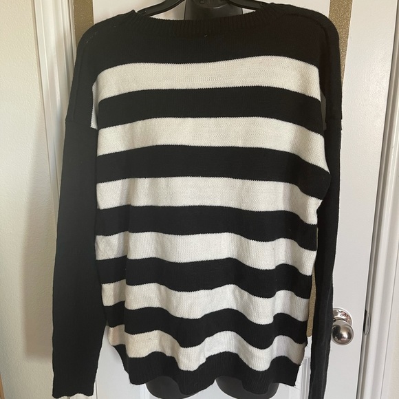 No Boundaries Cat with antlers Ugly Sweater - Picture 2 of 3